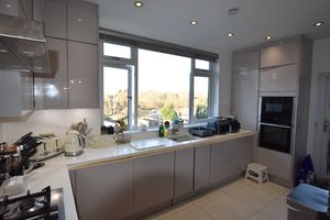 Photo 30- click for photo gallery